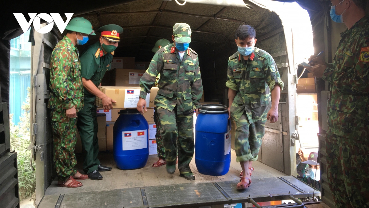 Vietnam lends a helping hand to Laos’ COVID-19 fight